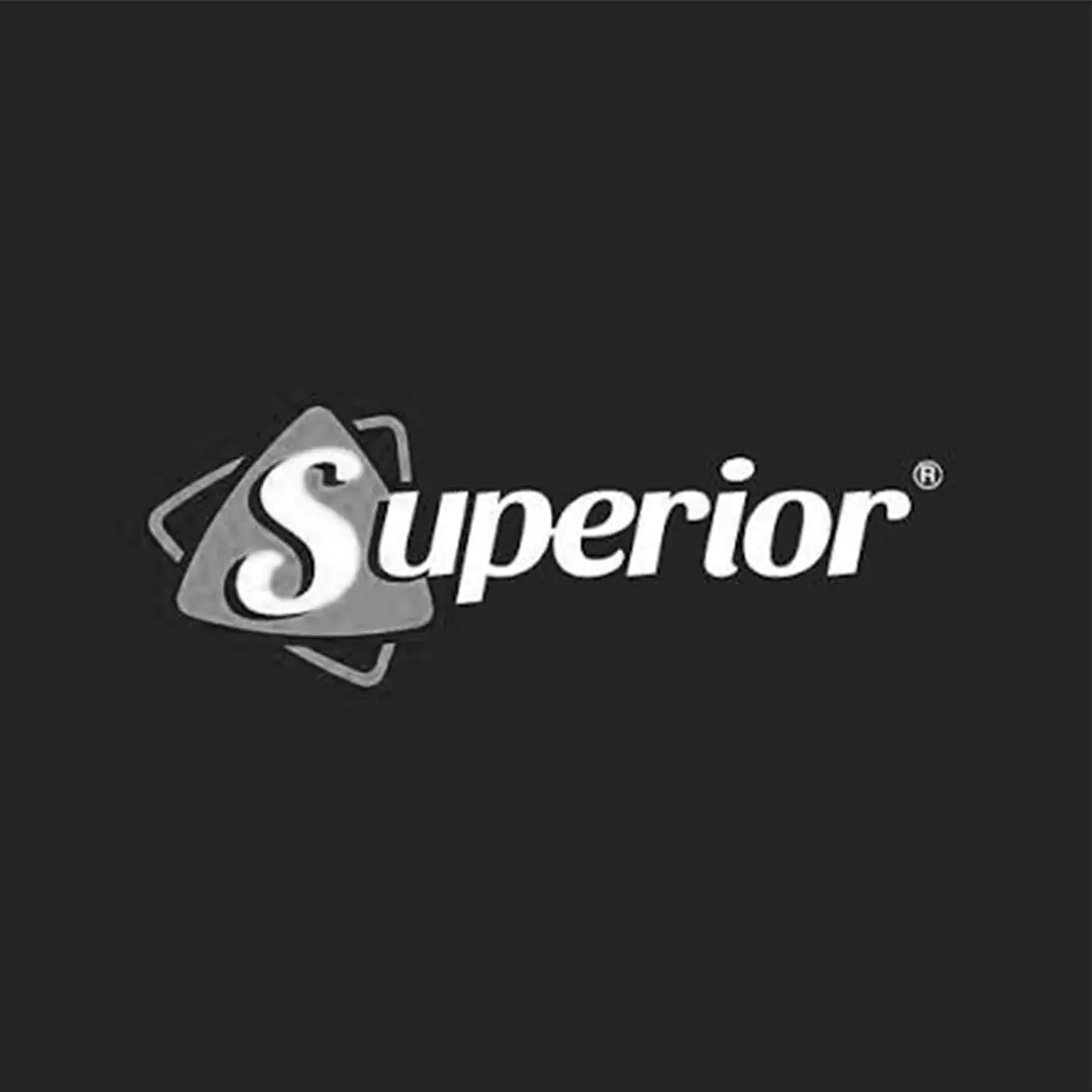queso superior gris